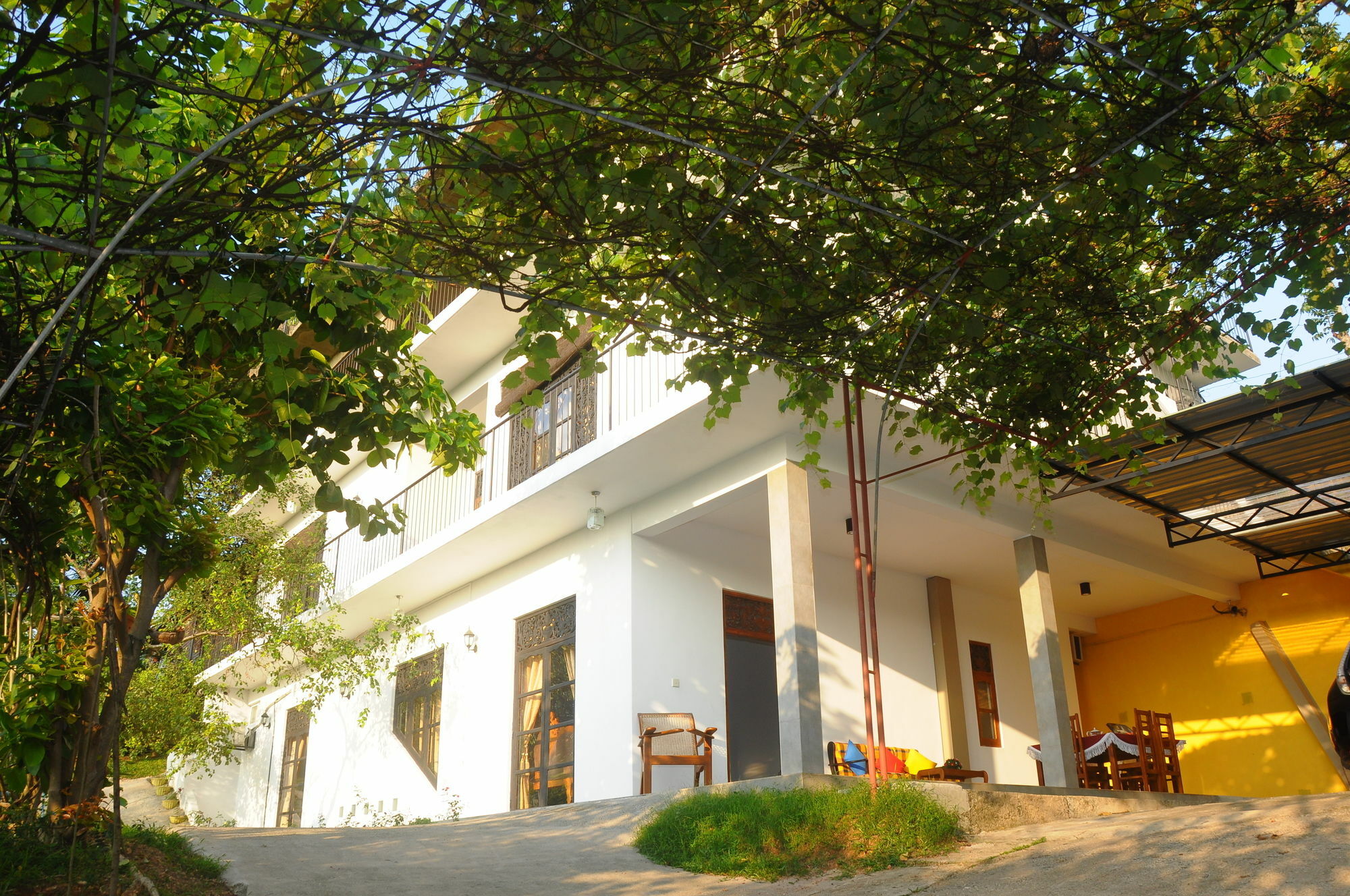 The Colombo Village Battaramulla Exterior photo